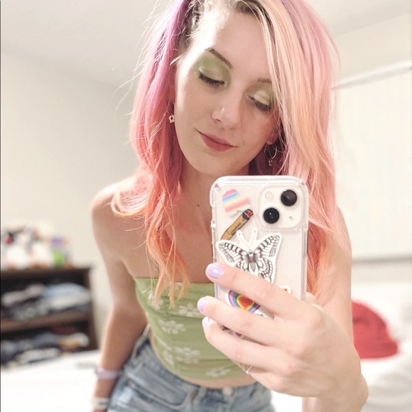 Hiya! I’m Hailey ☺️ - Picture 1 of 1